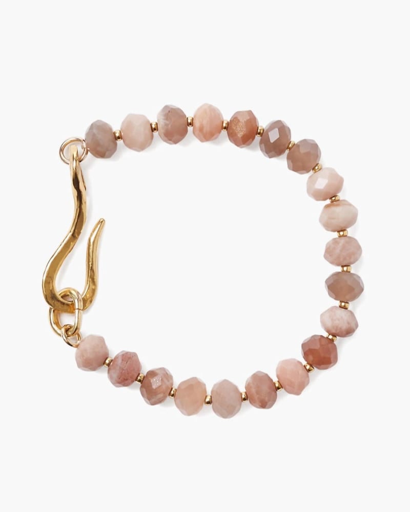 Front of a size O/S Stretch Bracelet in Sunstone in Sunstone by CHAN LUU. | dia_product_style_image_id:331167